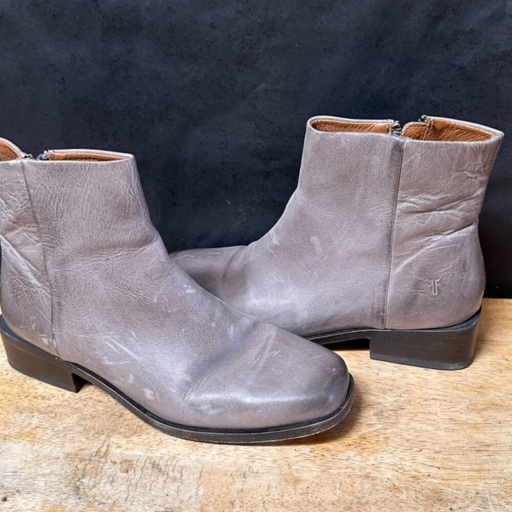 Fry Boots Size 8 1/2 Gray Womens